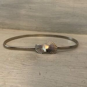 Vintage Silver Metal Stretch Cinch Waist Belt 24”-28” Good Condition